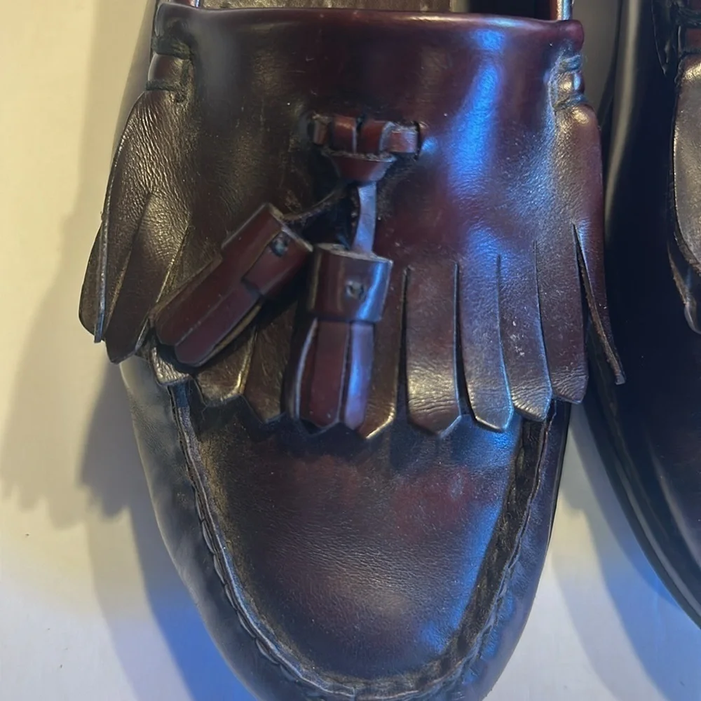 Rockport burgundy tassel Vibram sole loafers leather upper lining size 10 1/2 W